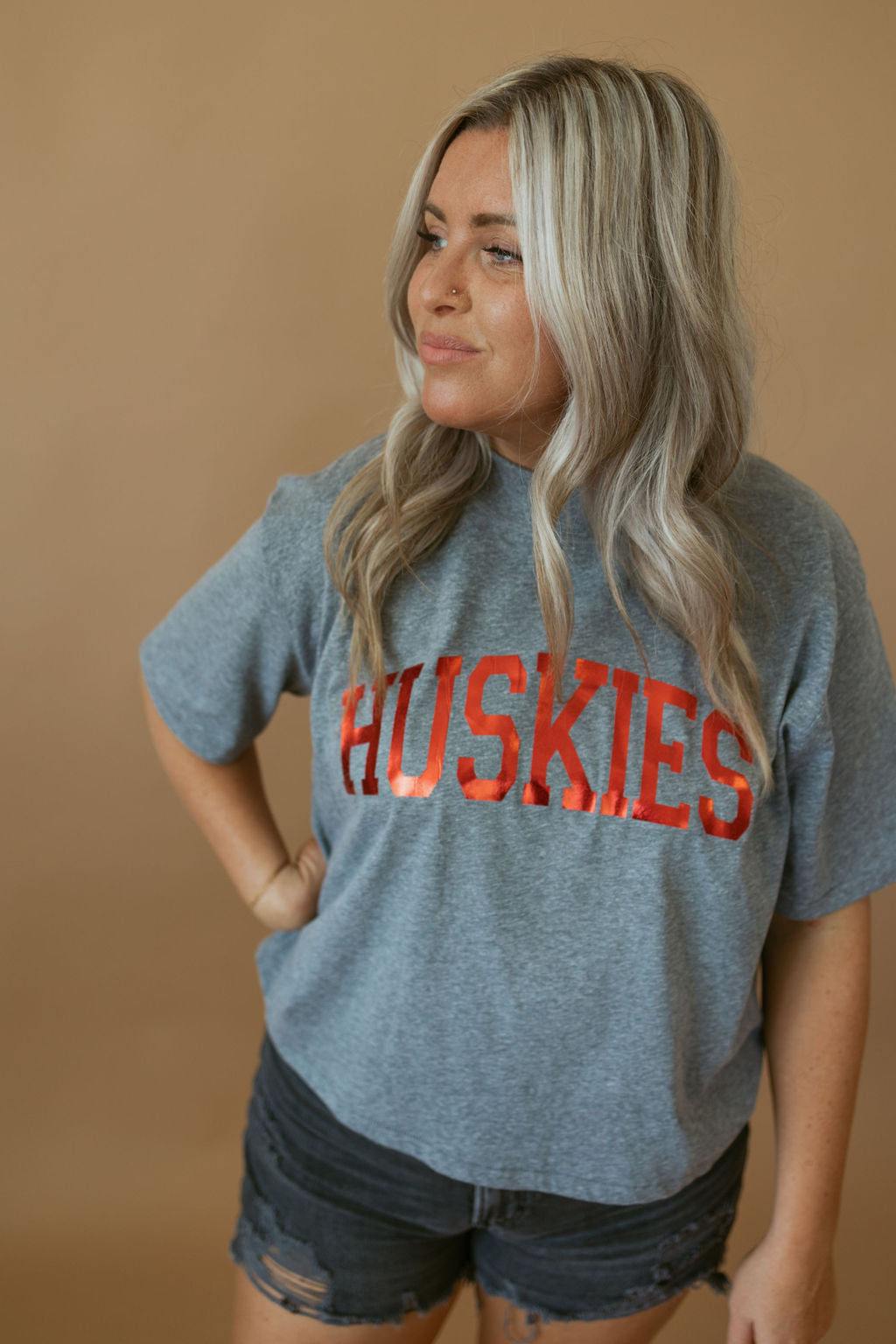Load image into Gallery viewer, Huskies Foil | Mom Crop Tee-Adult Tee-Sister Shirts-Sister Shirts, Cute &amp;amp; Custom Tees for Mama &amp;amp; Littles in Trussville, Alabama.

